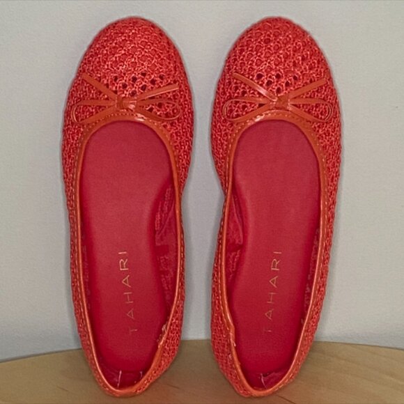 NWOT Tahari Quebec Slip-On Flats in Red/Orange Color - Picture 4 of 14